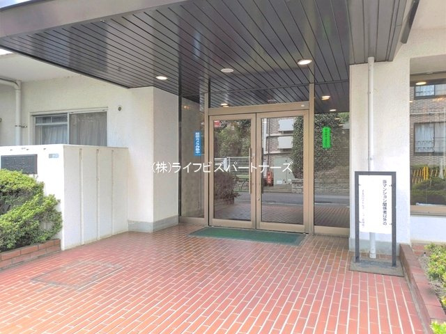 二子玉川ロイヤルマンションのエントランス