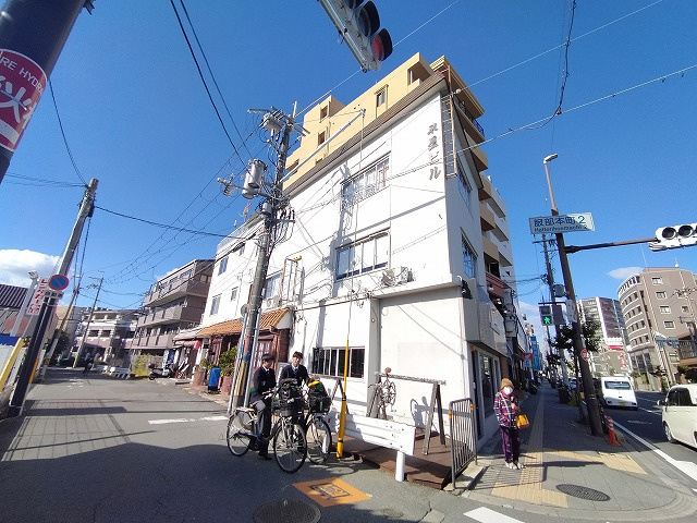 豊中市服部元町２丁目の店舗事務所