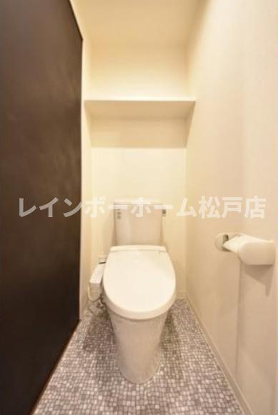 CRESCENT COURTのトイレ