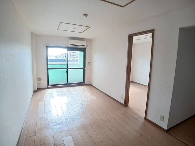 グレンツェントの居間・リビング|ゆったり過ごせるリビングです