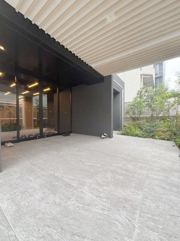 「防音マンション」DUO FLATS 東品川のエントランス|清潔なエントランスです