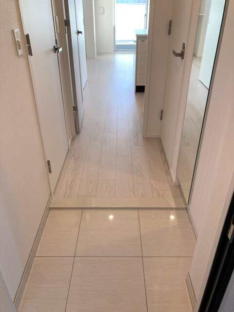 アーバネックス菊川Ⅲの玄関|※写真は同タイプ住戸です。
