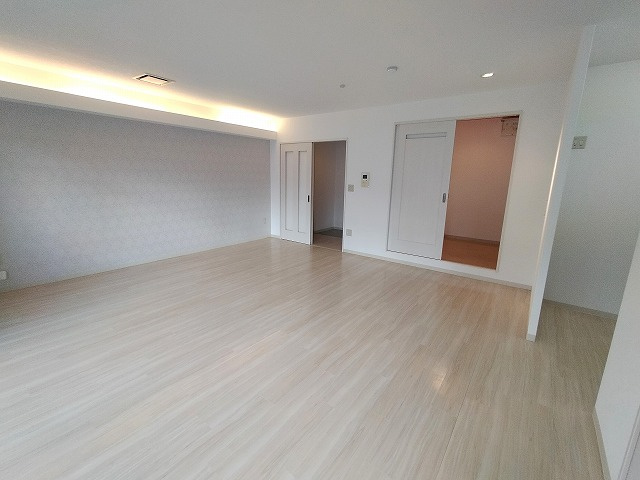 箕面市船場東１丁目の店舗事務所
