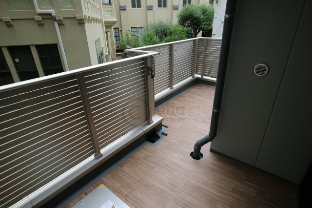 神戸市中央区生田町４丁目の賃貸マンションのバルコニー