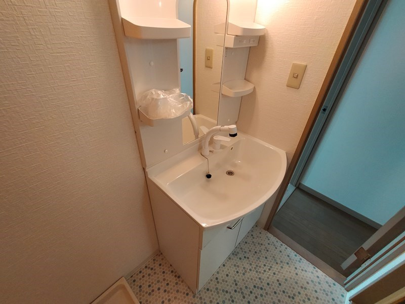 神戸市灘区灘南通３丁目の賃貸マンションの洗面所