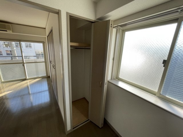 神戸市灘区灘南通３丁目の賃貸マンションの収納