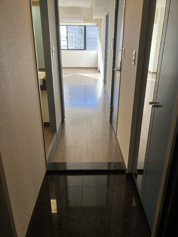 杉並区井草４丁目の賃貸マンションの玄関|きれいな玄関です