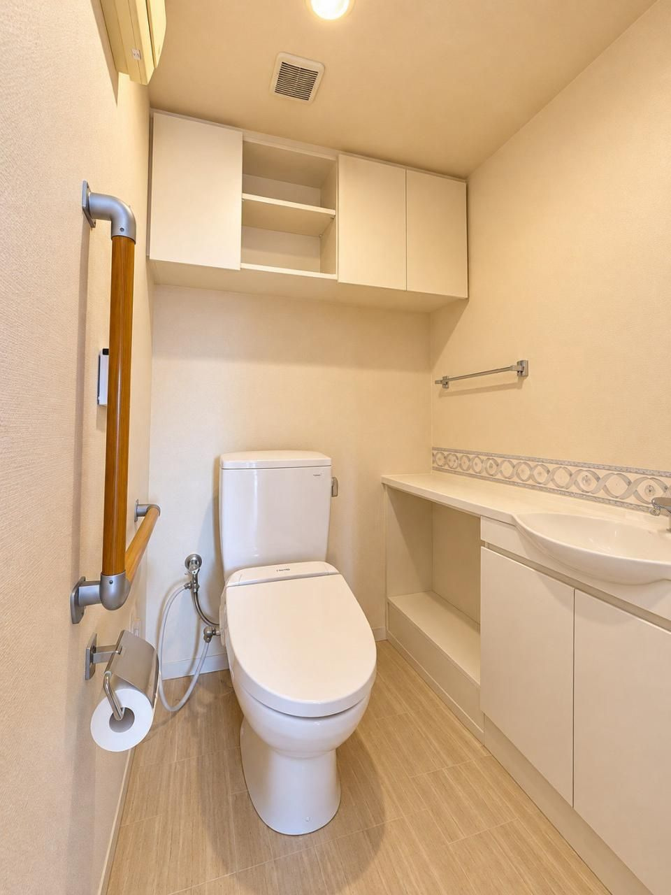 大阪市城東区今福西２丁目の中古マンションのトイレ