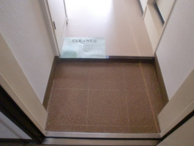 【玄関】 | ライオンズマンション桜台第三 | 収納もある玄関です