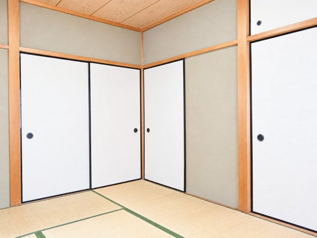 金沢市涌波3丁目8番4号の和室|来客時にも便利な和室付き