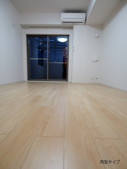 アグレアーブル寝屋川の居間・リビング