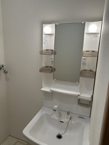 ハイツレジェンドの洗面所|※参考写真：同建物・別住戸