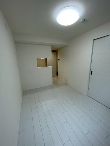 アルファ南千住の内装|明るい室内です