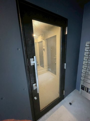 アルファ南千住のエントランス|毎日通るエントランスはこのようになっています