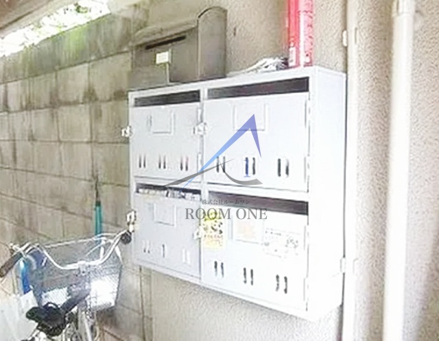 富有マンションのその他共用部分|集合ポストです。