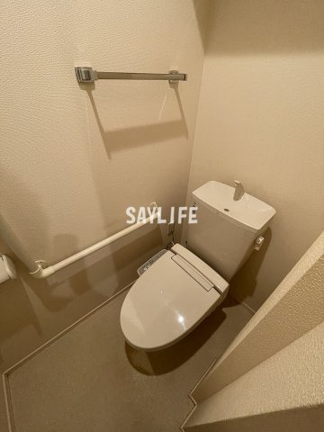 Casa de Nordのトイレ|温水洗浄機能付き便座完備です。