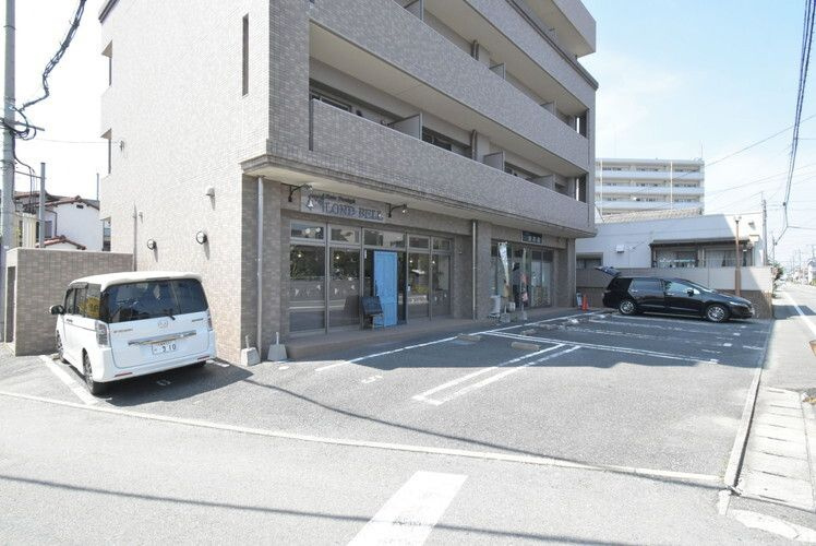 アンプルールベトンHISASHIの駐車場|駐車スペースもあります☆