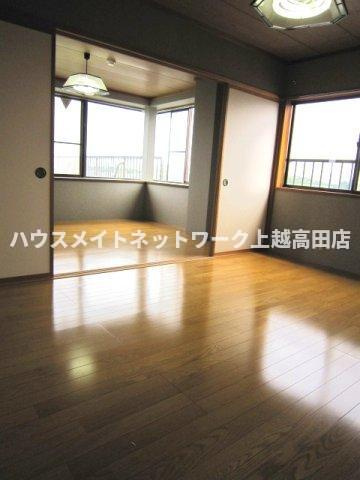 サニー春日の洋室|洋室6.0帖