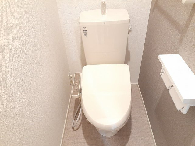 モレーンのトイレ|コンパクトで使いやすいトイレです
