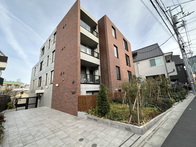 ＧＲＡＮ ＰＡＳＥＯ 駒場東大前の外観