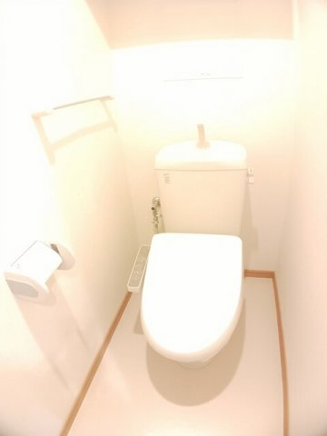 プリマベーラのトイレ|清潔感のあるトイレです