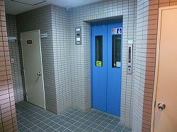 【エントランス】 | アドニス春日野