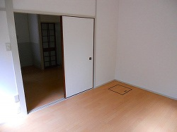 【洋室】 | 藤野荘