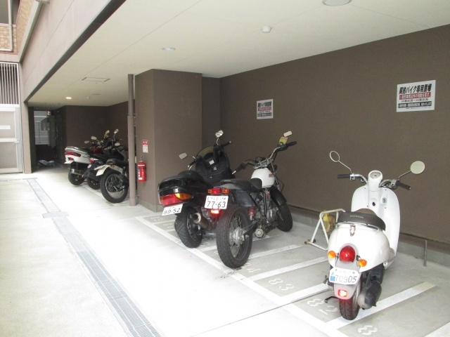 【駐車場】 | インボイス新神戸レジデンス