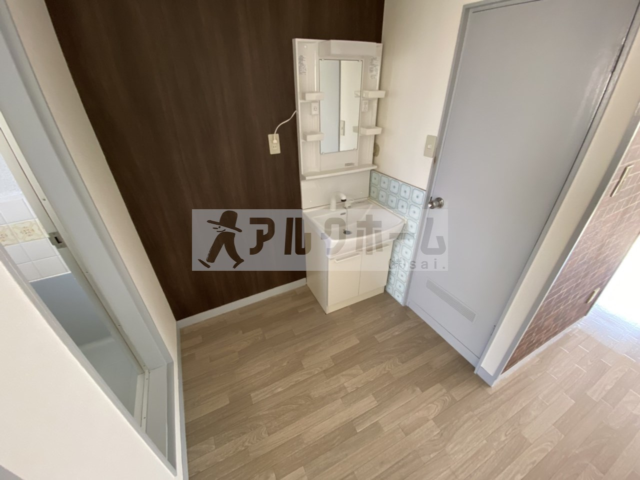 メゾン柏原の洗面所|メゾン柏原　洗面所