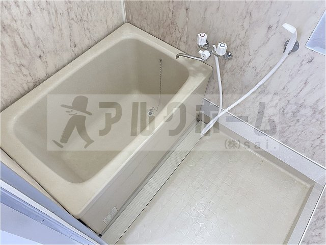 ラインプラザ本郷の浴室