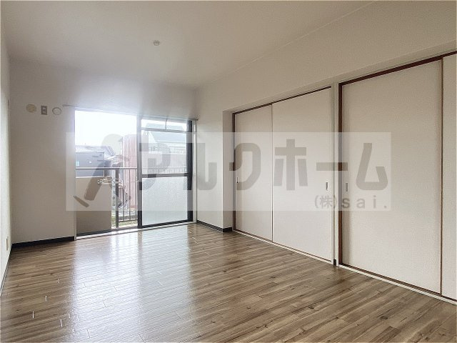 ラインプラザ本郷の居間・リビング