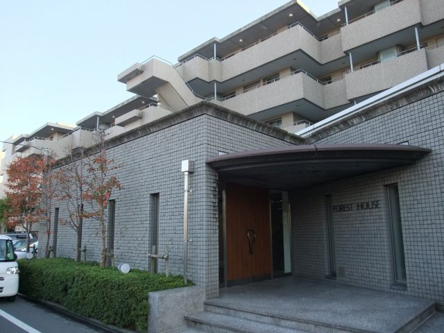 FOREST　HOUSEのエントランス
