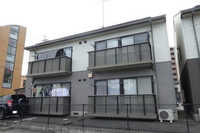 倉敷市新田のアパートの外観