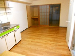 【居間・リビング】 | サンンシャイン春日野