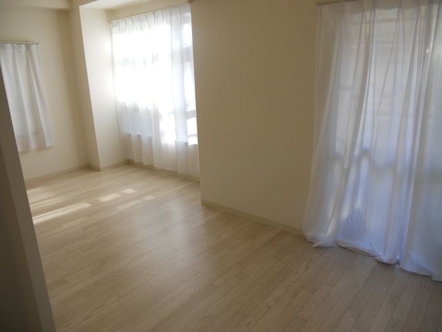 【居間・リビング】 | まやマンション