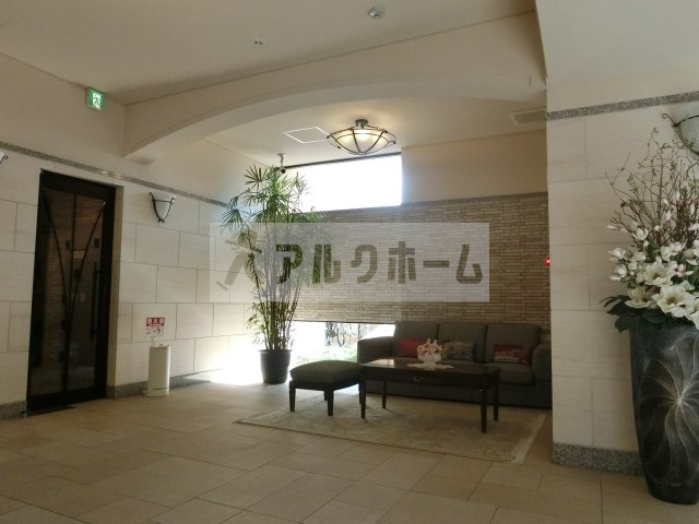 オレンジハウスエクセレント(ＥＸ)のエントランス|オレンジハウスエクセレント（河内国分駅）　エントランス