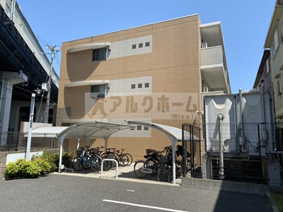 メルヴェーユ藤井寺の駐車場