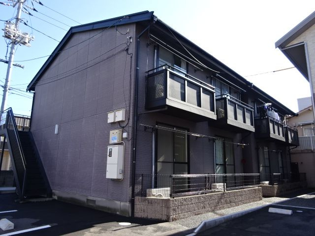 倉敷市日ノ出町１丁目のアパートの外観