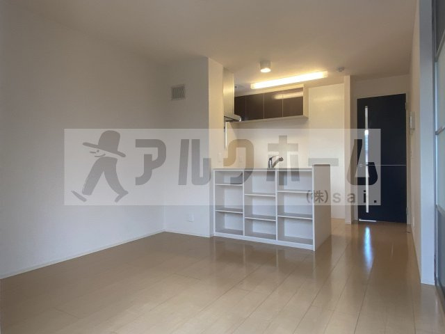 ソレイユドゥの居間・リビング