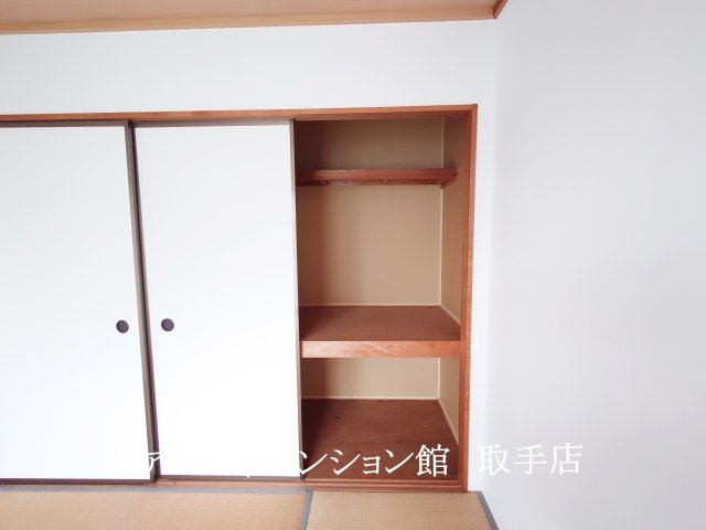 ムカイハラハイツAの収納