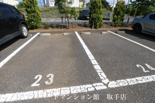 グリーンパティオCの駐車場