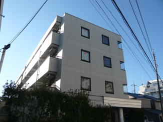 【外観】 | ベルエール調布 | 人気の仙川駅徒歩4分の１K！オートロックで安心です♪