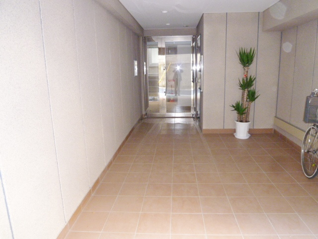 KOM HOUSE 本郷のエントランス|エントランス