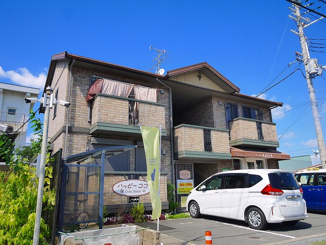 プランドール（四条大路）の外観|外観は落ち着いています