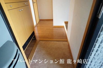 【玄関】 | ハイツメルベーユ