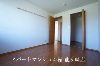 【寝室】 | ハイツメルベーユ