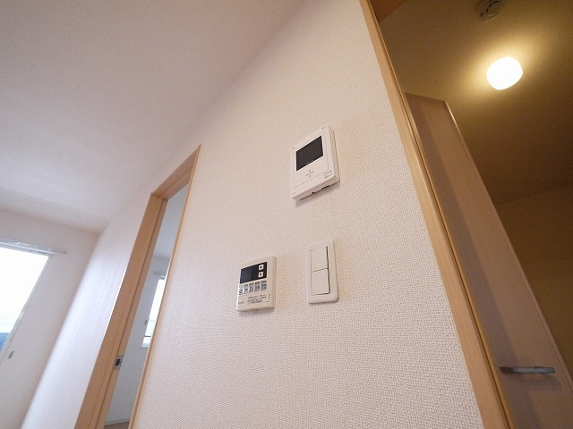 メゾン城東Ⅱのセキュリティ|モニター付きインターホンです