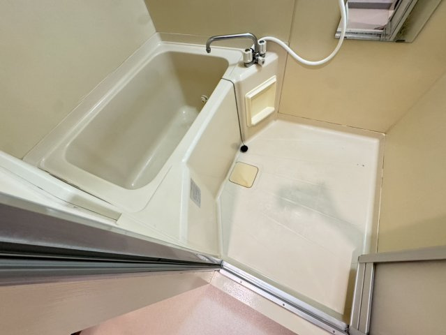 奥田ビルの浴室