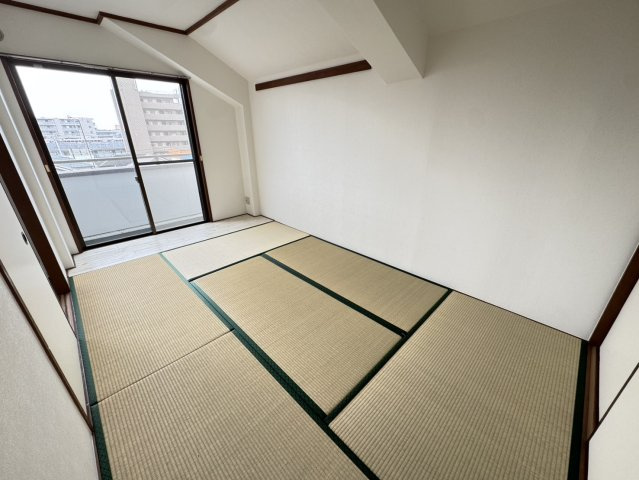 奥田ビルの和室