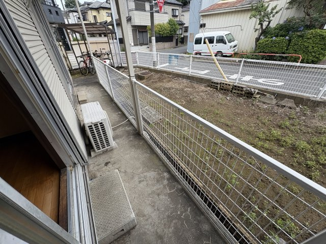 ドルフ石井Ａ棟のバルコニー